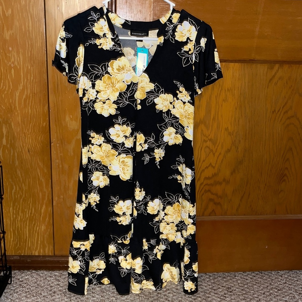 Fortune + Ivy Short Sleeved Floral Dress